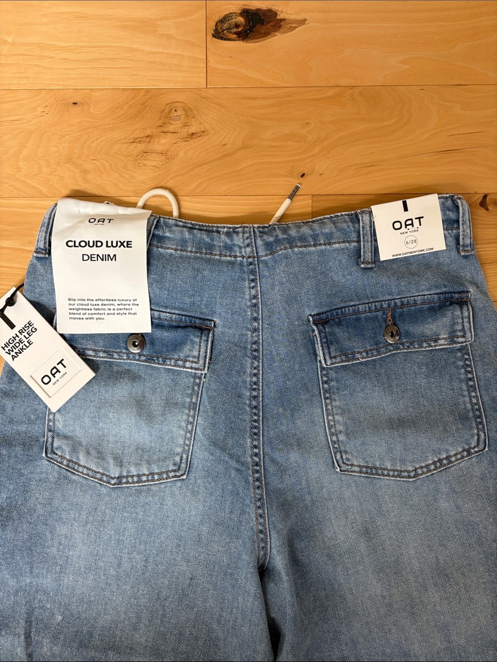 OAT New York Cloud Luxe Denim Women’s Light Blue Jeans High Rise Wide Ankle 6/28